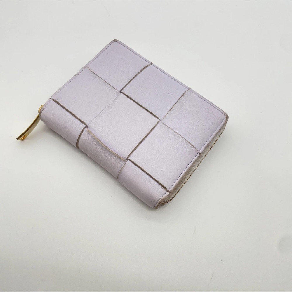 BOTTEGA VENETA Maxi Intrecciato Leather Wallet - Picture 4 of 9